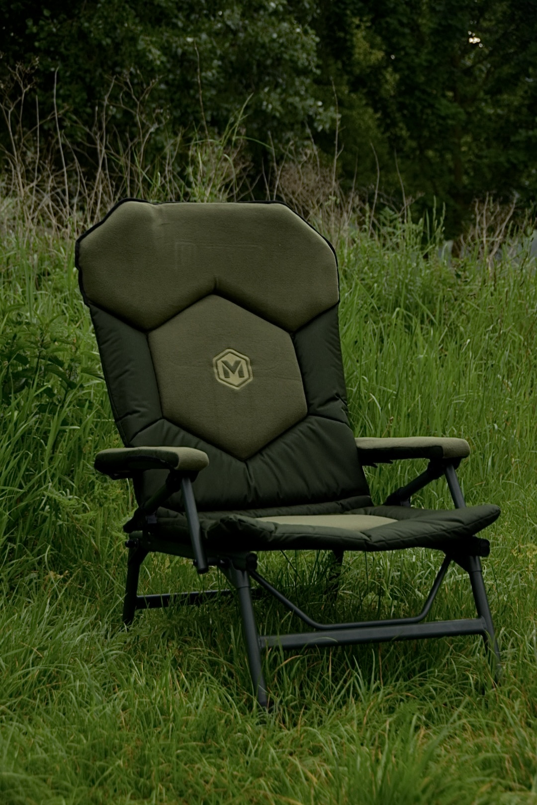 hex-profes-chair-2.jpg (577 KB)