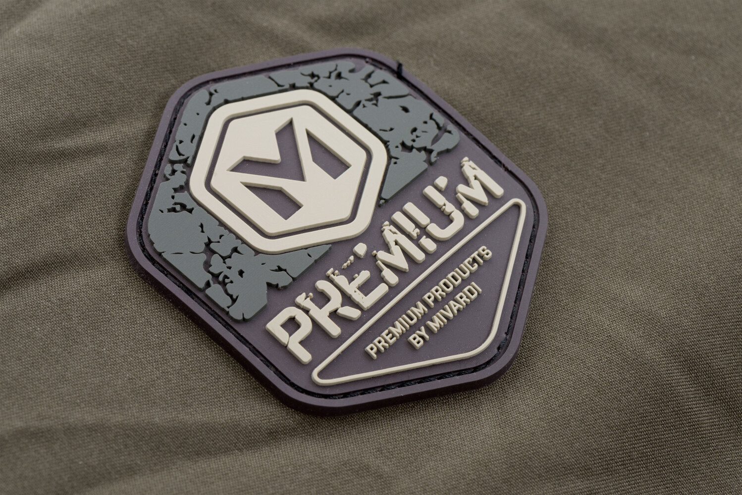 m-slbpre-det3.jpg (435 KB)