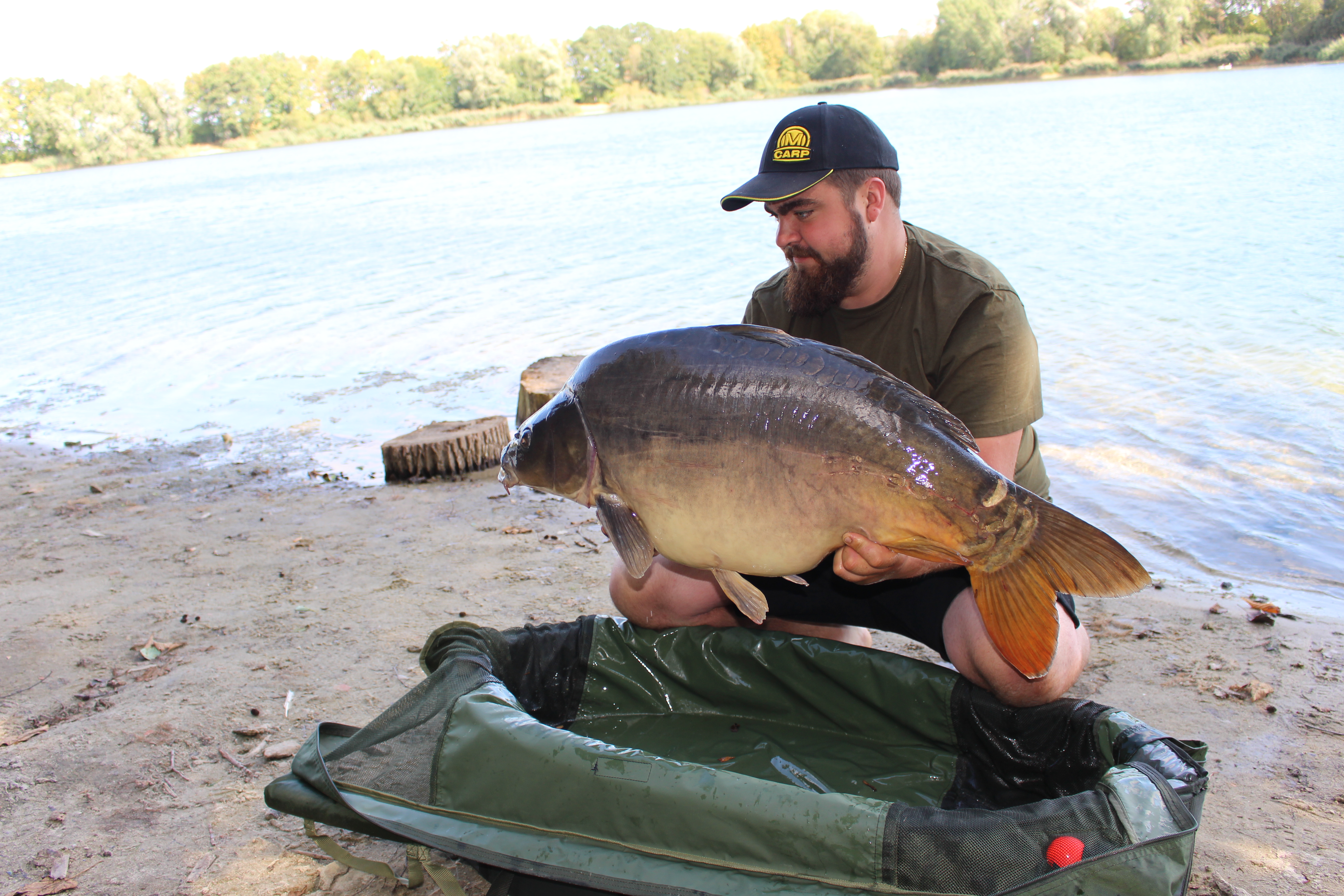 mivardi-abhakmatte-tim-2023-4.jpg (5.93 MB)