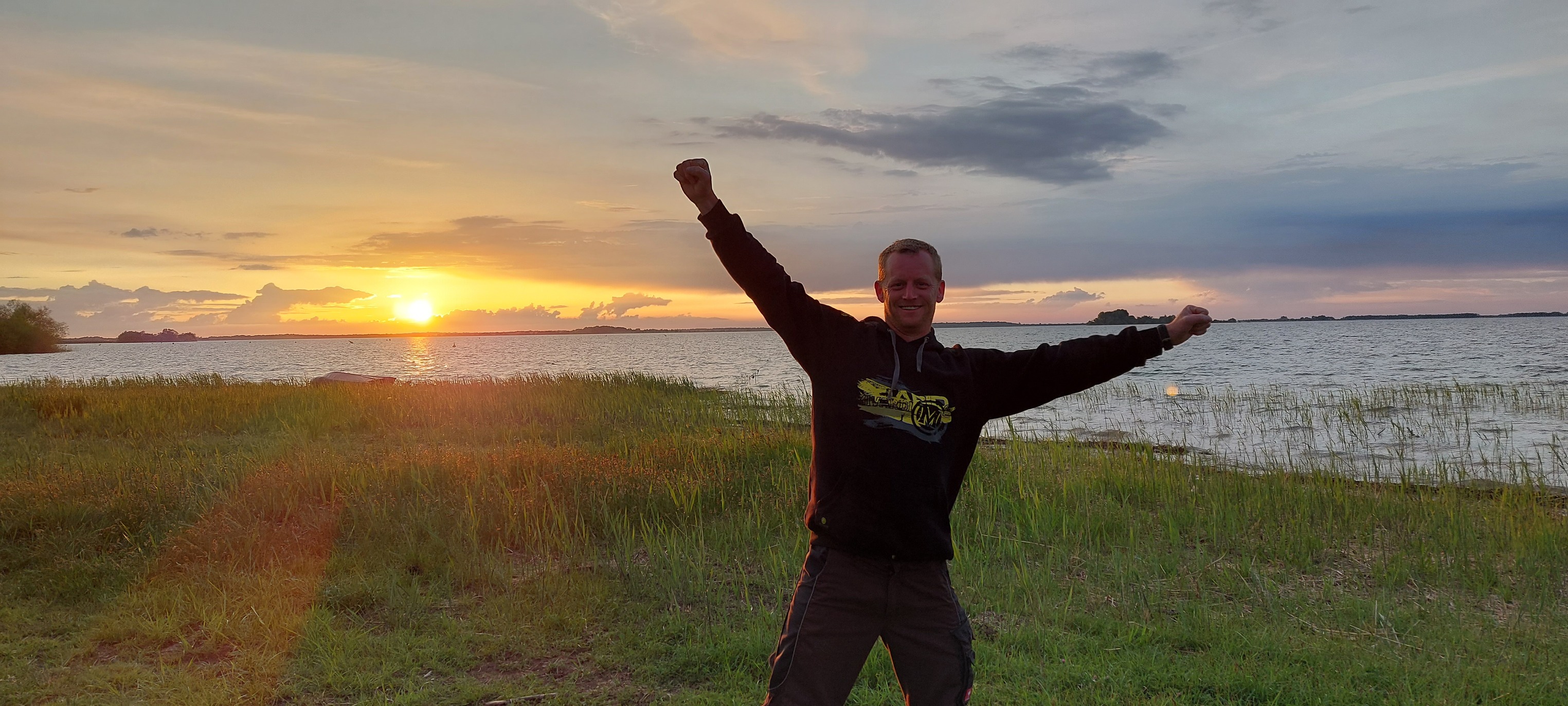 tobias-seel-du-der-5.jpg (1012 KB)